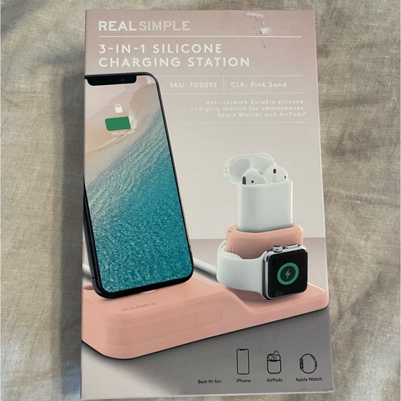 2- 3 in 1 Apple device charging stations - Picture 3 of 4